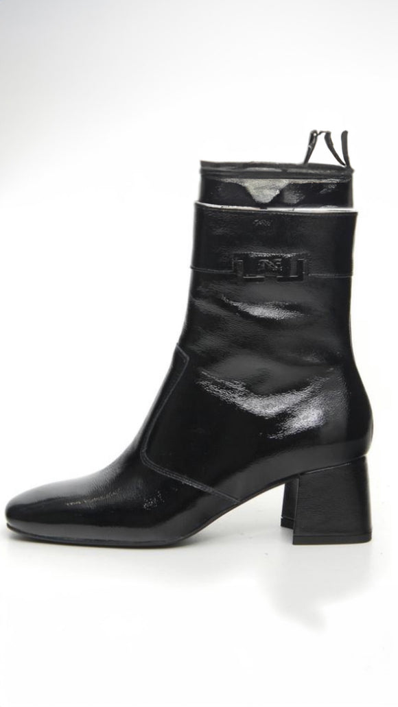 ITALIAN PATENT GENUINE LEATHER ANKLE BOOTIES BY NERO GIARDINI NERO100135